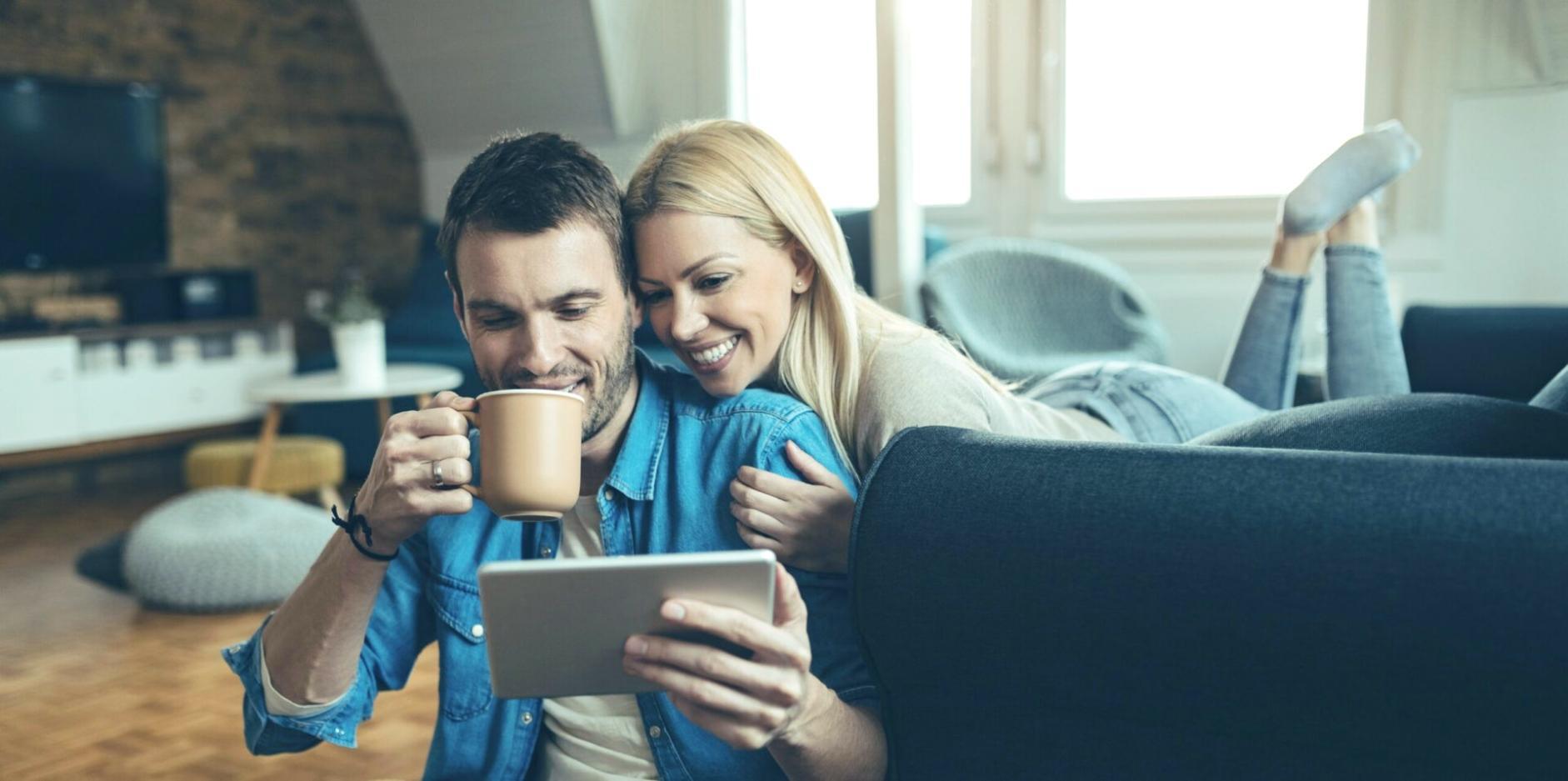 Teilnehmende in intensivem Gruppenaustausch